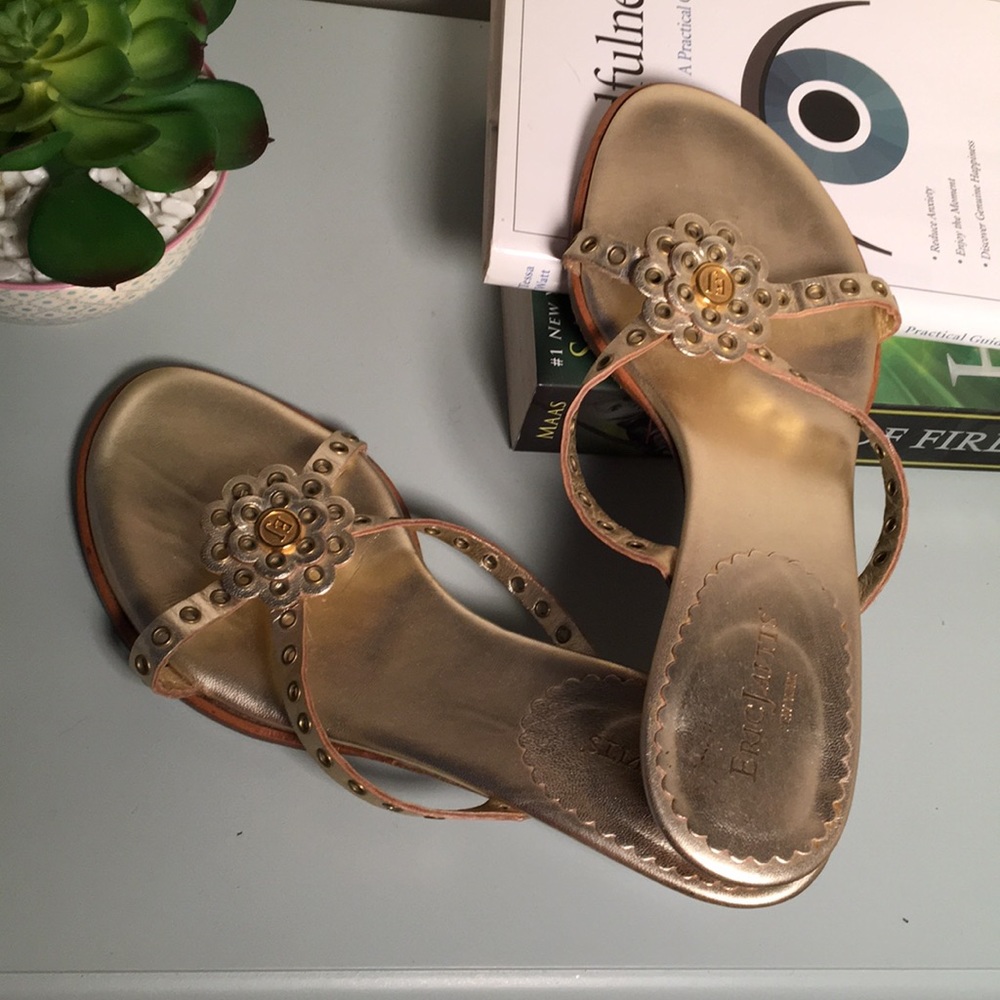 GoldThong and Flower Heeled Sandals ✨